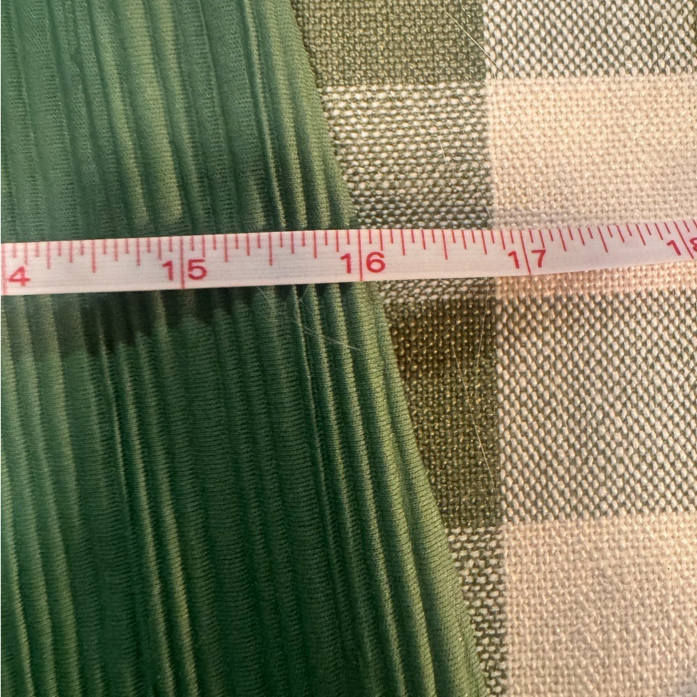 Zara Green Pleated Tank - Picture 16 of 16